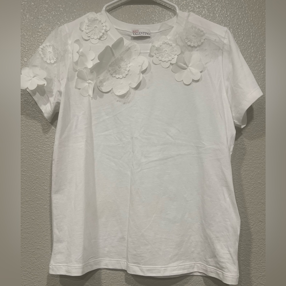 RED VALENTINO
Flower-patch T-shirt In White - Picture 4 of 7